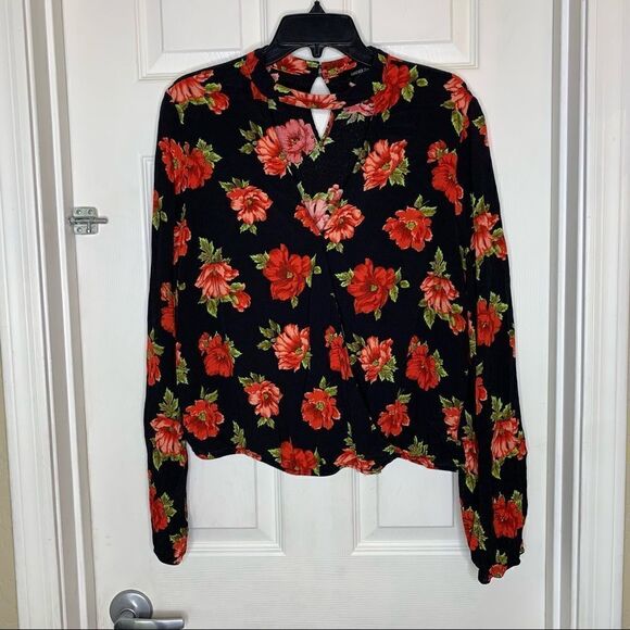 Forever 21 Plus Floral Cropped Top Size 2X - Picture 1 of 12